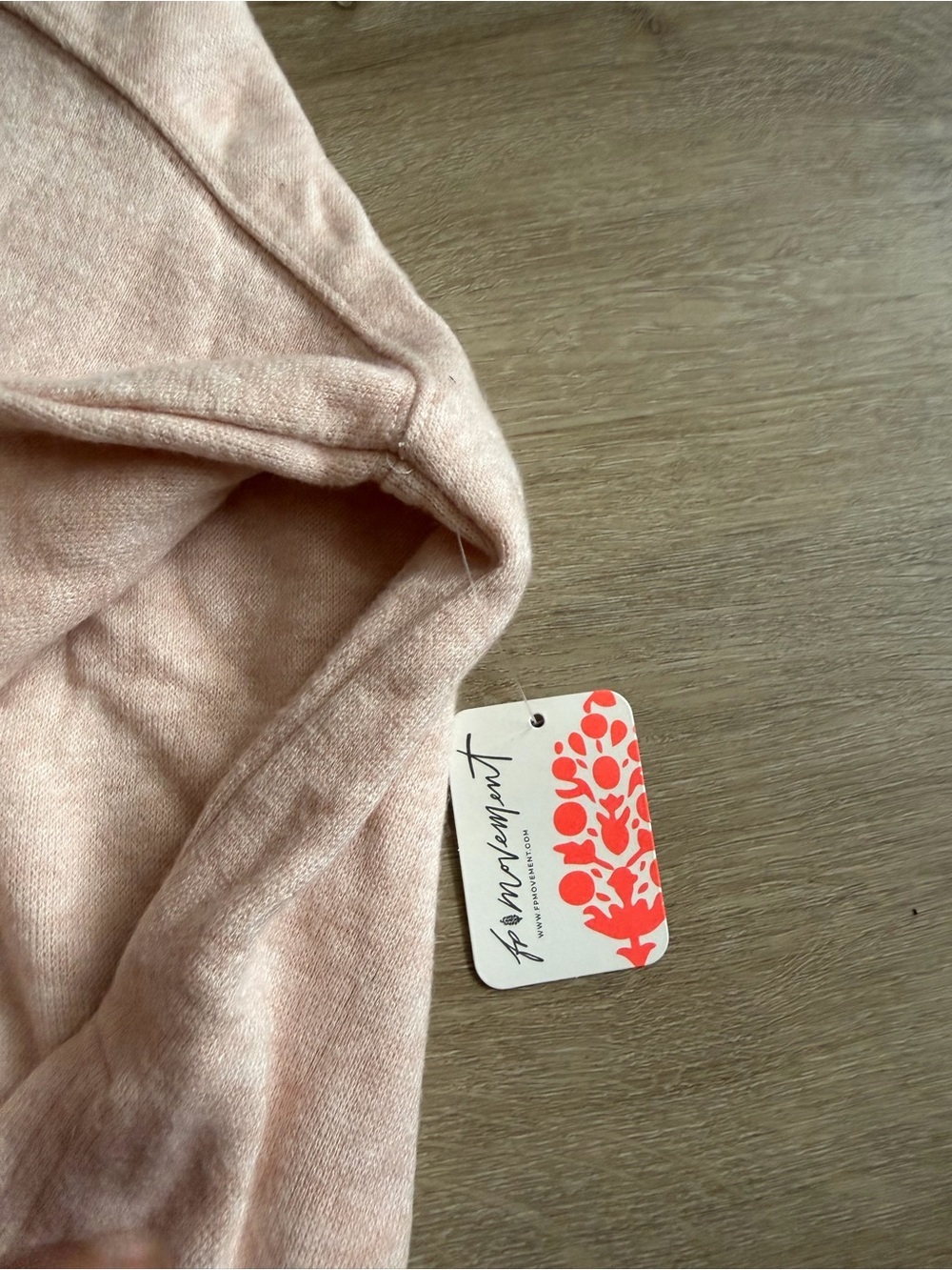 Free People Movement Ride It Out Layer pale Pink Sz L NWT - Picture 7 of 9